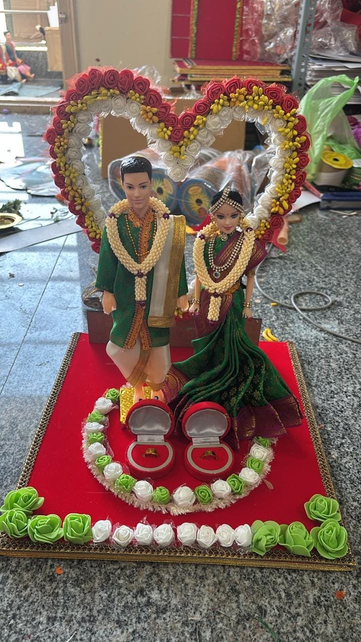 Sacred Heart Garland Couple Setup
